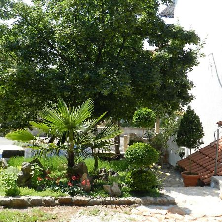 Apartmani Lucija Jurkovic Malinska Bagian luar foto