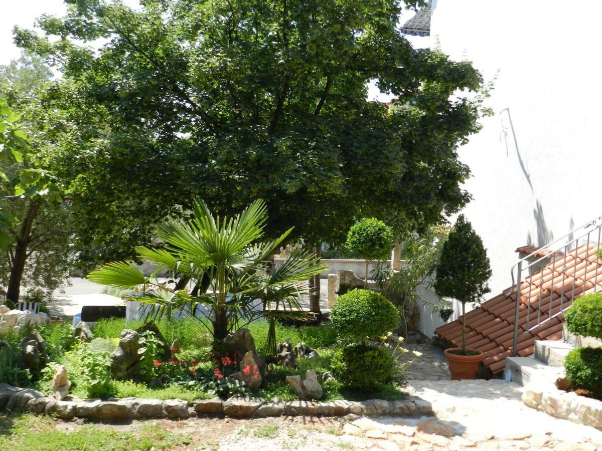 Apartmani Lucija Jurkovic Malinska Bagian luar foto