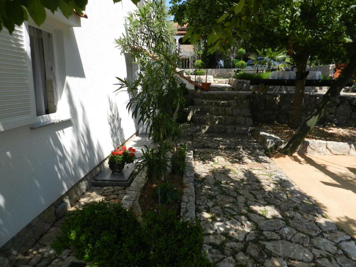 Apartmani Lucija Jurkovic Malinska Bagian luar foto